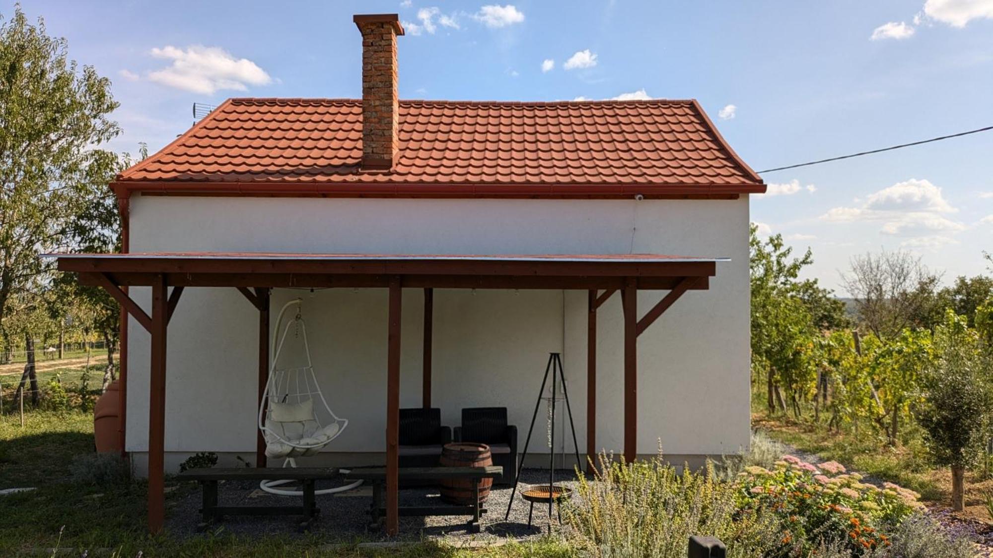 Jera Pince Es Vendeghaz Villa Somlovasarhely Dış mekan fotoğraf
